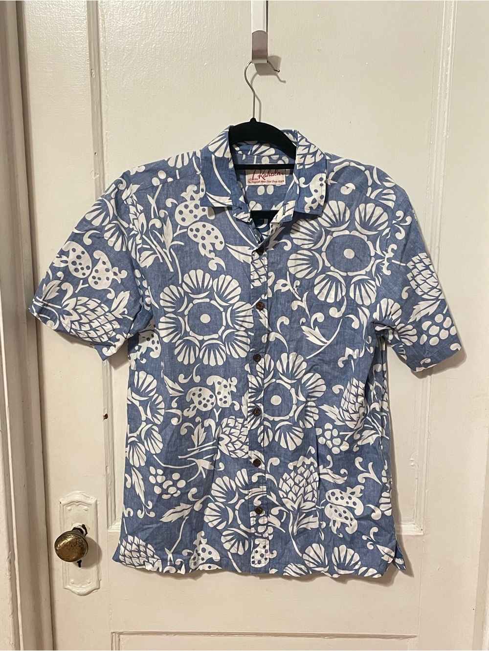 Casual Blue Floral Short-Sleeve Button-Down Shirt
